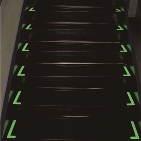 自发光L型楼梯贴 高性能蓄光自发光材料，覆通明保护膜，76×230mm，5对/包